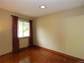 1040 Greenridge Dr, Dayton, OH 45429 photo 17