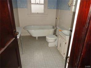 702 Cecil St, Springfield, OH 45503 photo 6