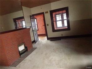 702 Cecil St, Springfield, OH 45503 photo 4