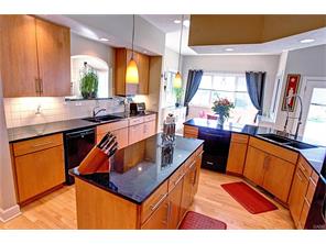 540 Old Harbor Ct, Dayton, OH 45458 photo 20