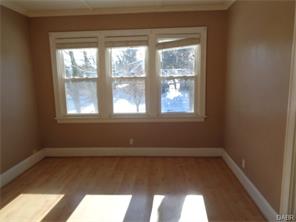 352 E Mls, Cincinnati, OH 45215 photo 2