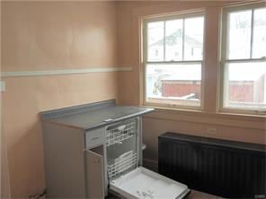 116 E Siebenthaler, Dayton, OH 45405 photo 9