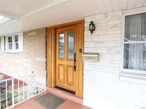 70 Maple Dr, Springboro, OH 45066 photo 2