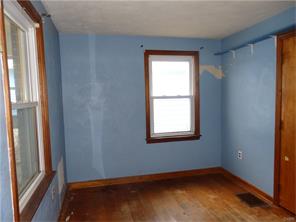 365 N Isabella St, Springfield, OH 45504 photo 9