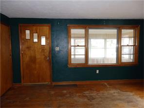 365 N Isabella St, Springfield, OH 45504 photo 3