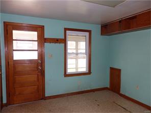 365 N Isabella St, Springfield, OH 45504 photo 6