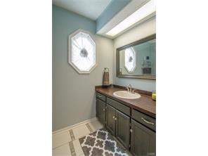 1920 Mapleton Dr, Dayton, OH 45459 photo 9