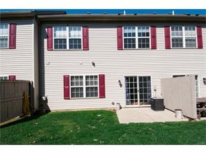 3190 Cobblestone Ln, Dayton, OH 45429 photo 2