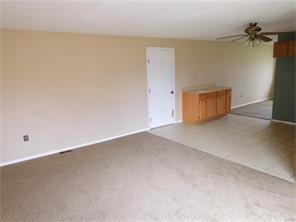 405 Skipper Ct, Englewood, OH 45322 photo 12