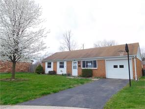 405 Skipper Ct, Englewood, OH 45322 photo 1
