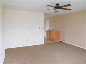 405 Skipper Ct, Englewood, OH 45322 photo 4