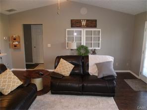 121 Shaw Rd, Englewood, OH 45322 photo 3