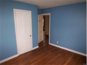 2012 E Bataan Dr, Dayton, OH 45420 photo 11