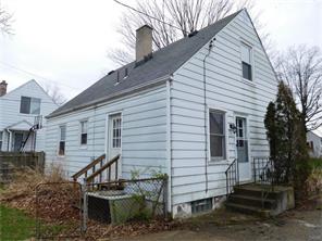 2012 E Bataan Dr, Dayton, OH 45420 photo 3