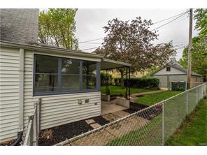2068 Maplecrest Dr, Dayton, OH 45409 photo 30