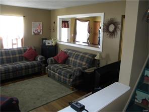 2100 E Bataan Dr, Dayton, OH 45420 photo 2
