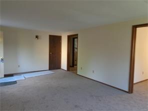  155 Lexington Farm Rd, Englewood, OH 45322 photo 6