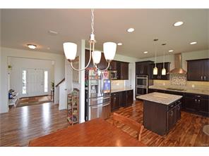 979 Sweeney Dr, Dayton, OH 45458 photo 4