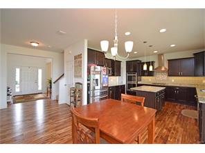 979 Sweeney Dr, Dayton, OH 45458 photo 5