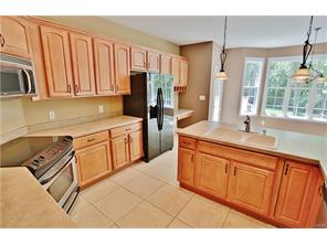 165 Sapphire Dr, Clearcreek Twp, OH 45066 photo 4
