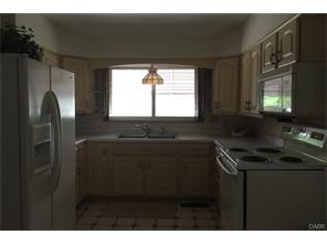 3620 Glaser Dr, Dayton, OH 45429 photo 2