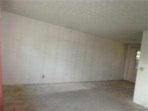4818 Becker Dr, Dayton, OH 45417 photo 4