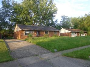 4818 Becker Dr, Dayton, OH 45417 photo 1