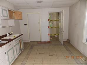 126 N Greenmount Ave, Springfield, OH 45503 photo 6