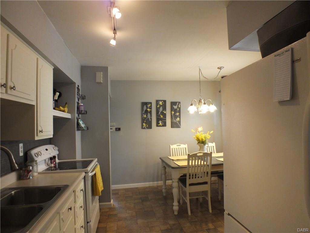 906 Corwin Ave, Hamilton, OH 45015 photo 7