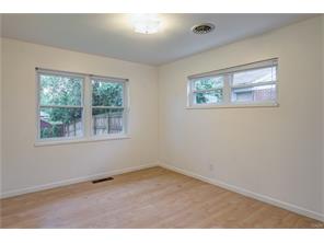 924 Fairacres Dr, Dayton, OH 45429 photo 9