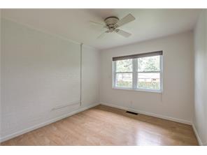 924 Fairacres Dr, Dayton, OH 45429 photo 6