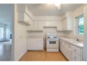 924 Fairacres Dr, Dayton, OH 45429 photo 5