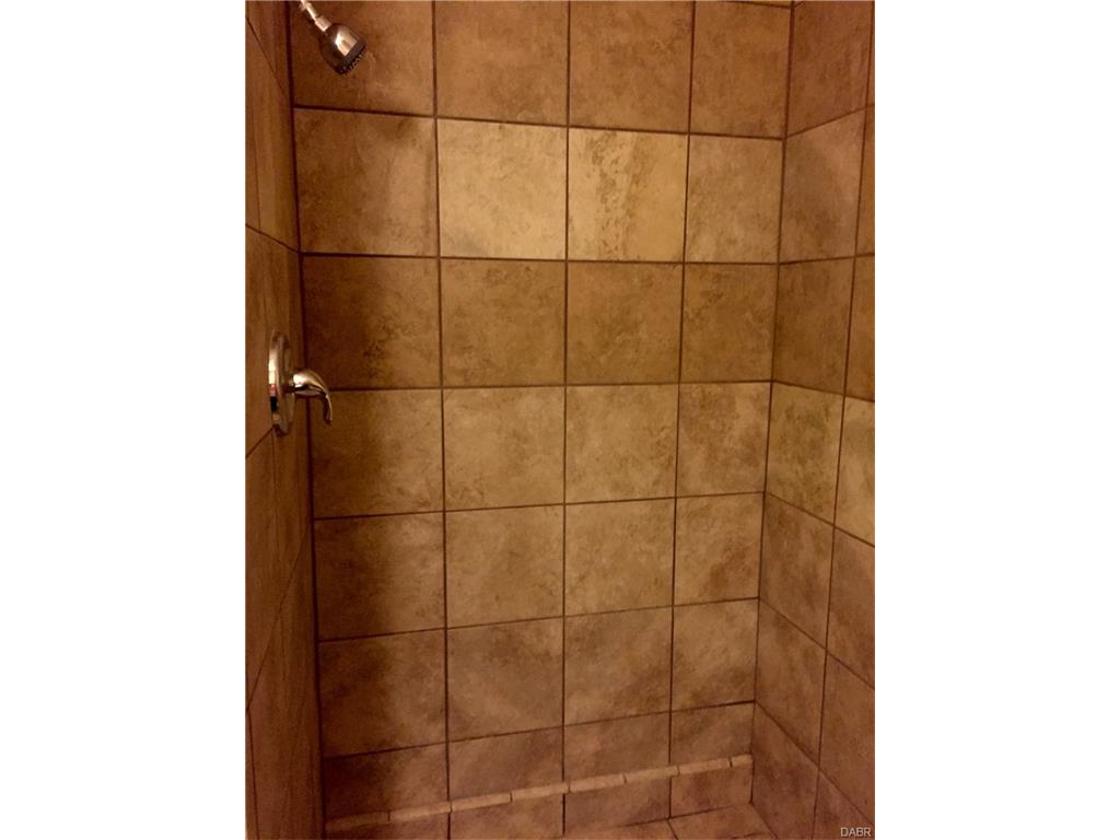 822 Wicklow Pl, Dayton, OH 45406 photo 16