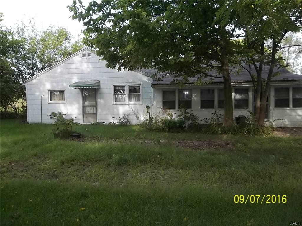 1662 W Sparrow Rd, Springfield, OH 45502 photo 4