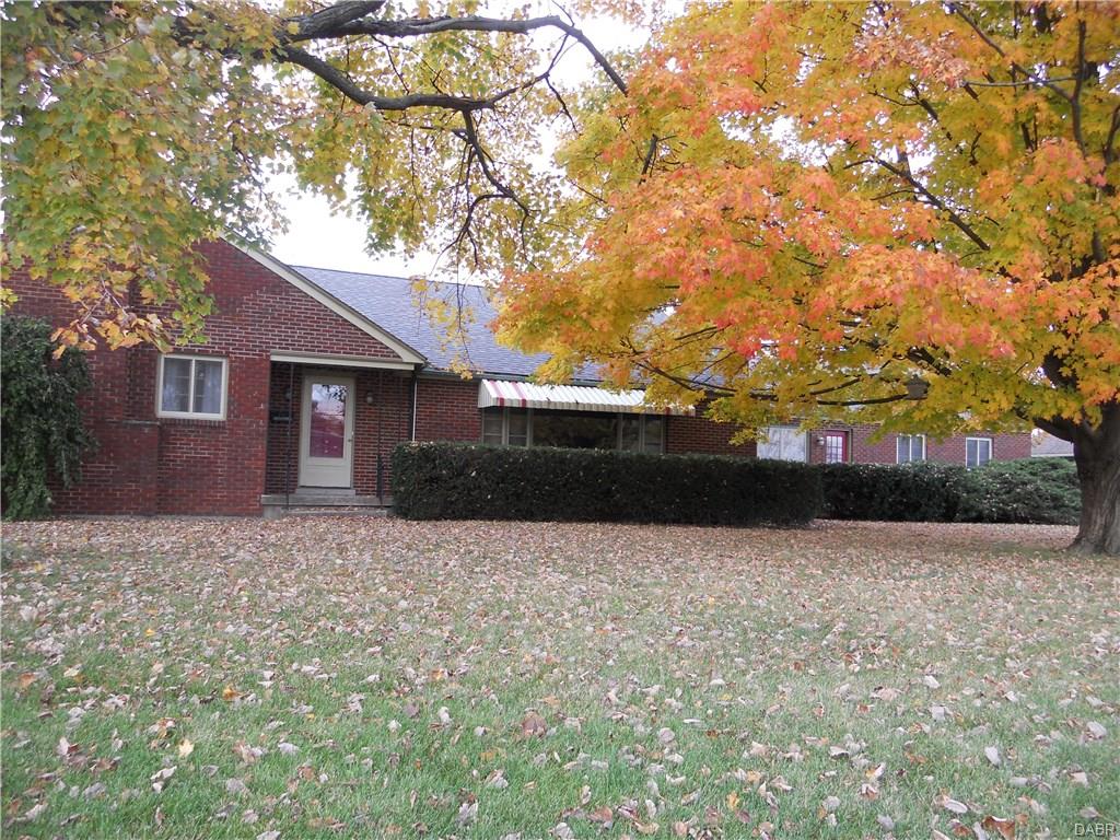 902 E Main St, Eaton, OH 45320 photo 1