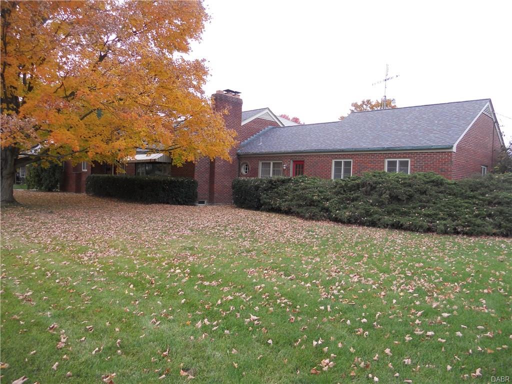 902 E Main St, Eaton, OH 45320 photo 2