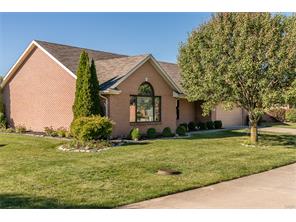 1695 Berwick Ave, Springfield, OH 45503 photo 1