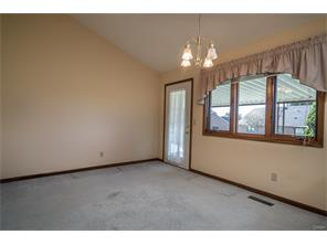 1695 Berwick Ave, Springfield, OH 45503 photo 11