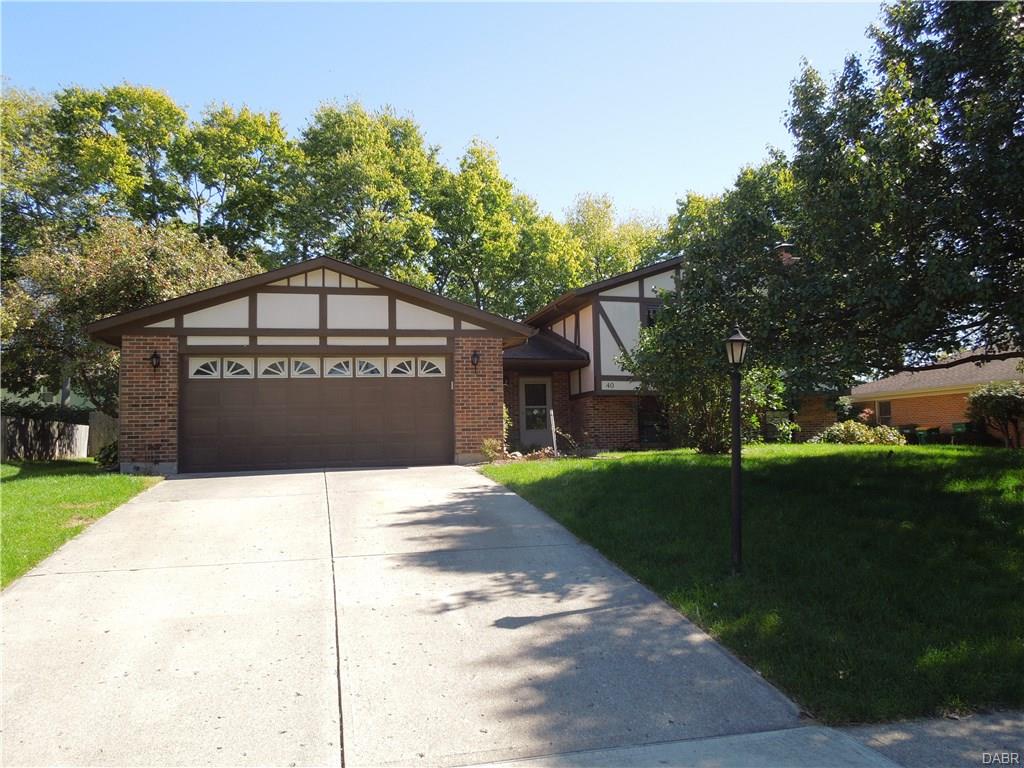 40 Clearview Dr, Springboro, OH 45066 photo 1