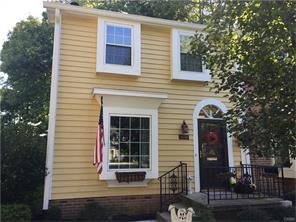 5910 Gloucester Ct, Dayton, OH 45440 photo 1