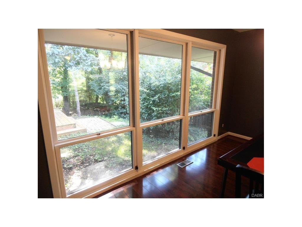 1260 Brooklands Rd, Dayton, OH 45409 photo 8