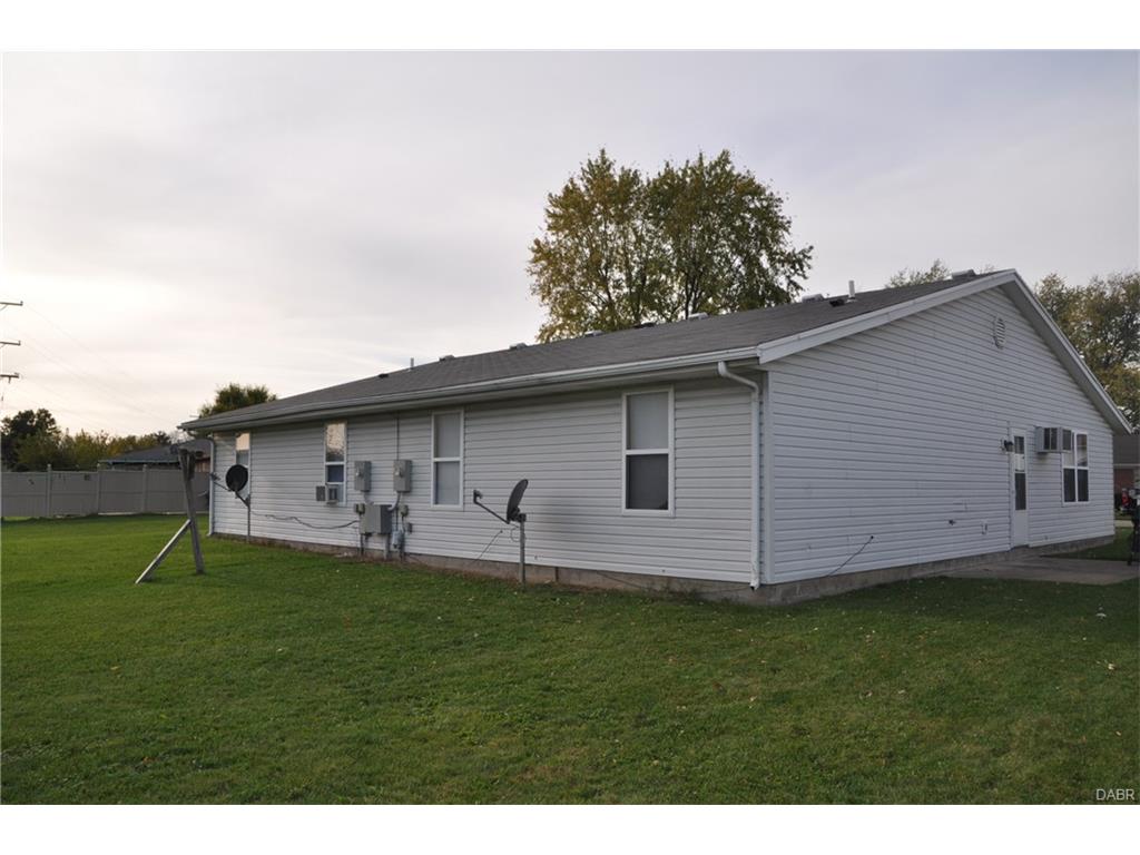 132-134 Regency Ct, Covington, OH 45318 photo 8
