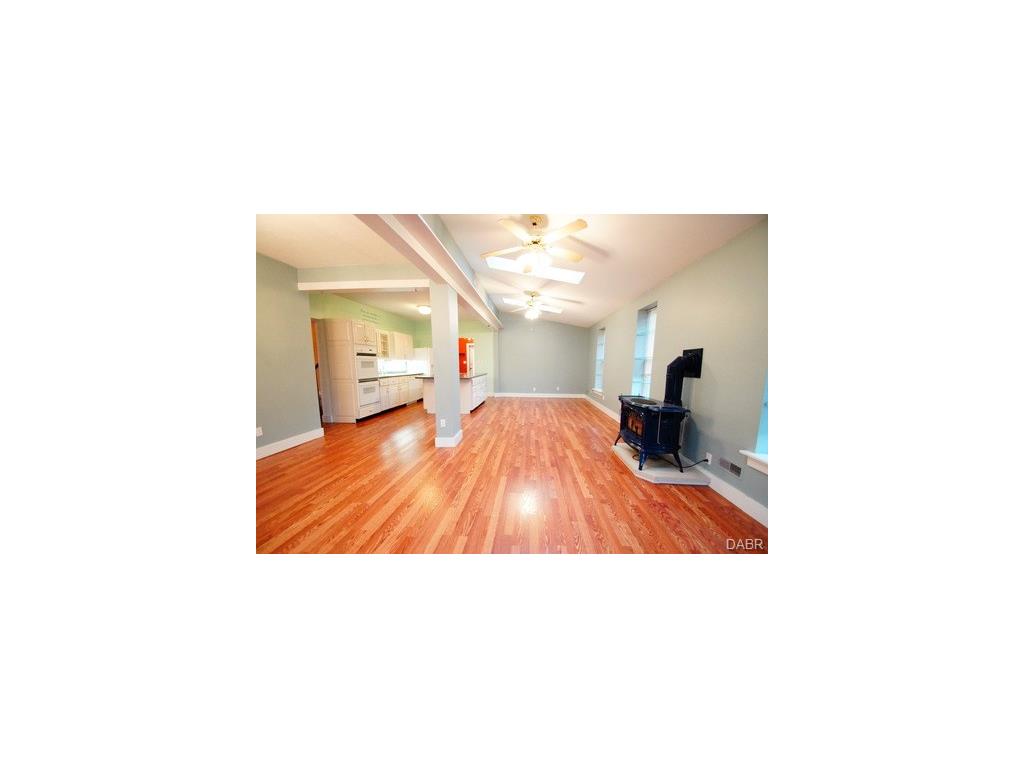 103 E Race St, Spring Valley, OH 45370 photo 10