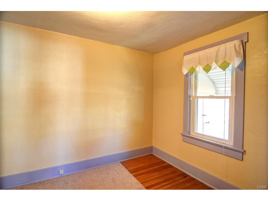 23 E Maple St, Bellbrook, OH 45305 photo 11