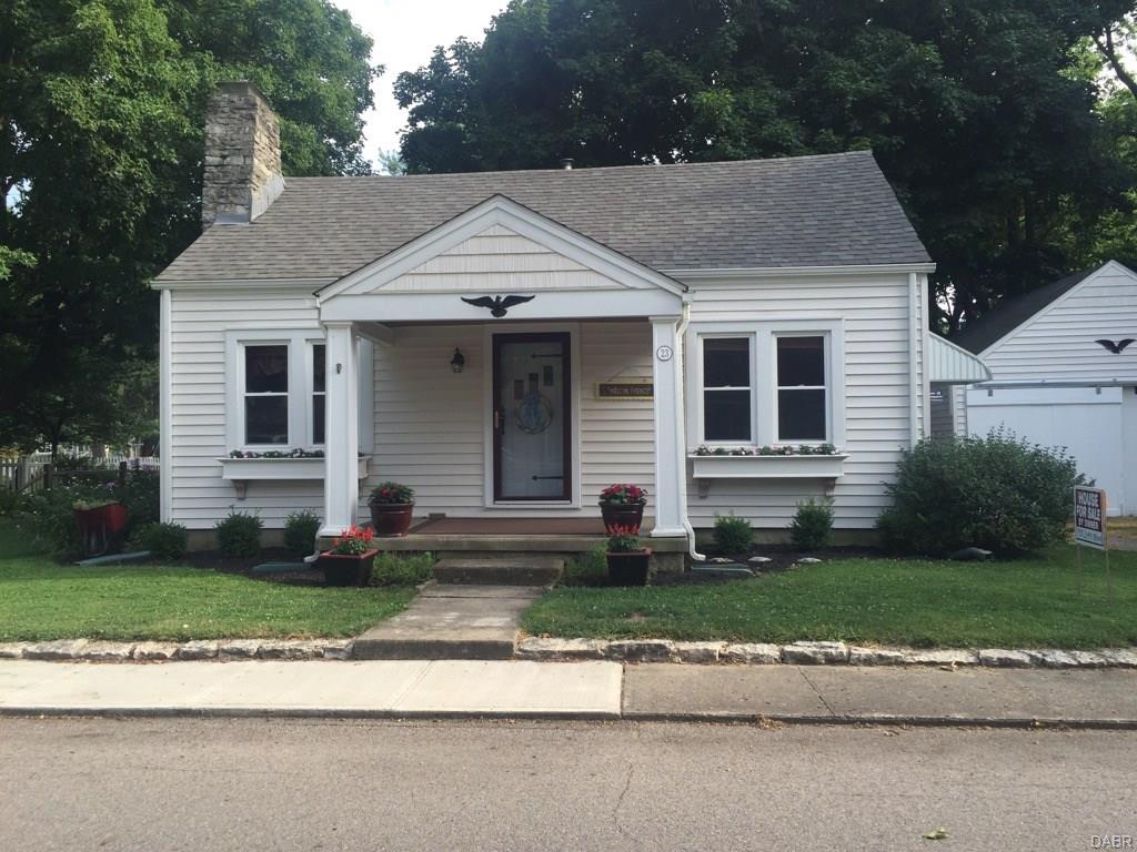 23 E Maple St, Bellbrook, OH 45305 photo 1