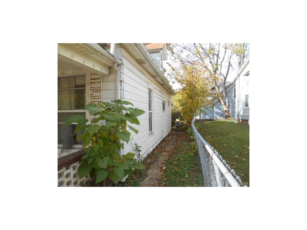 423 Willard Ave, Springfield, OH 45505 photo 3