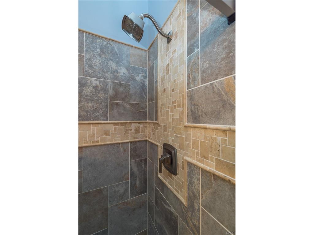120 Meadows Dr, Springboro, OH 45066 photo 21