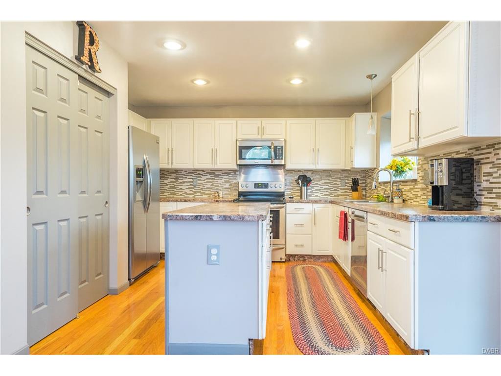 120 Meadows Dr, Springboro, OH 45066 photo 3