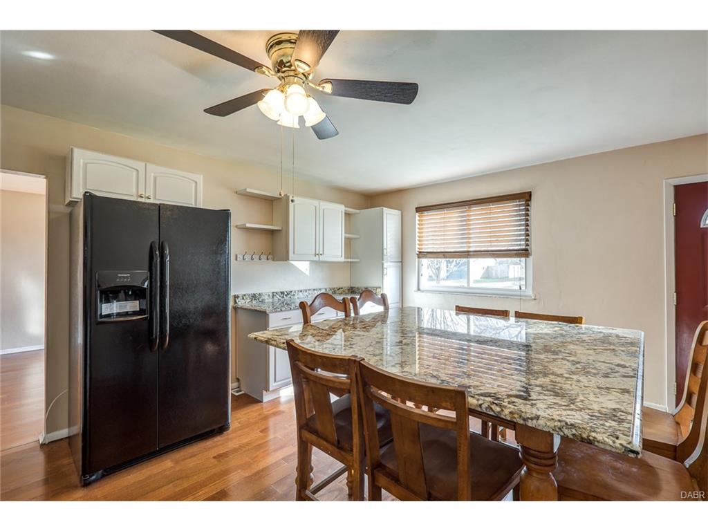 4335 Joy Dr, Enon Vlg, OH 45323 photo 8