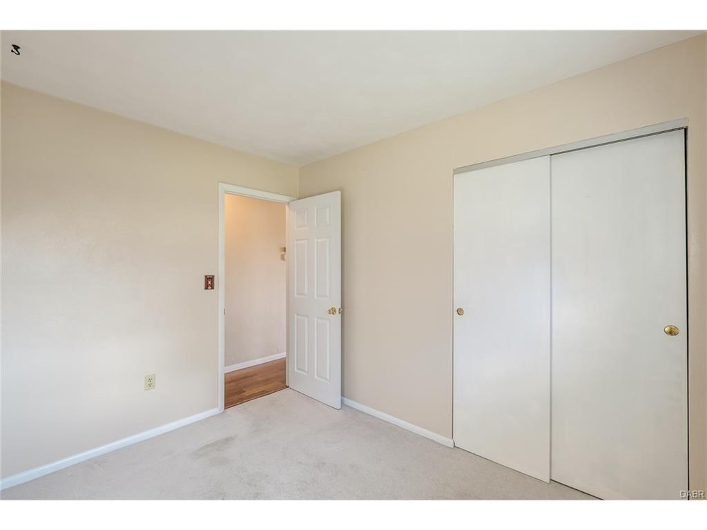 4335 Joy Dr, Enon Vlg, OH 45323 photo 17